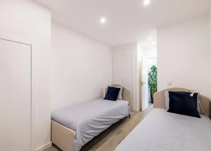 Apartament Cozy&modern Flat In *